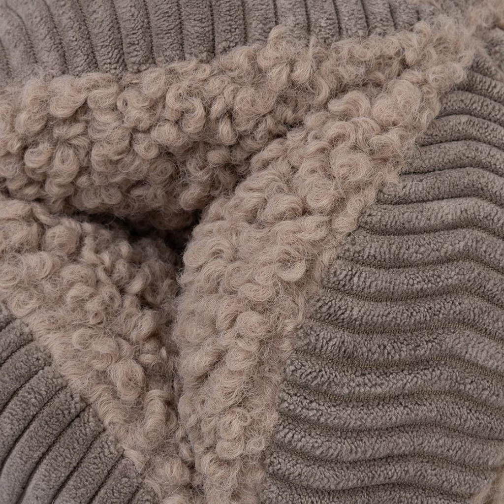 District Bobby Snuffelbal