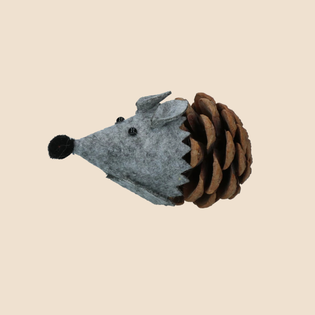 Madnip Dennenappel Muis